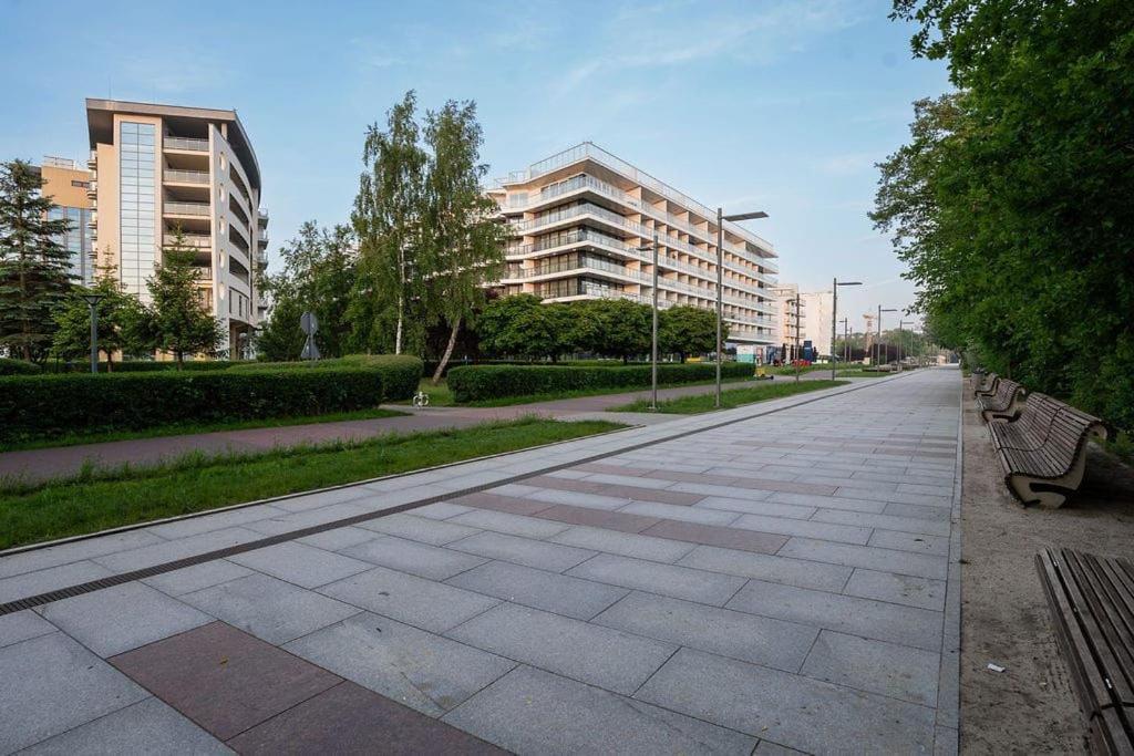 Apartament Ania Z Widokiem Na Morze W Hotelu Arka كولوبرزيغ المظهر الخارجي الصورة