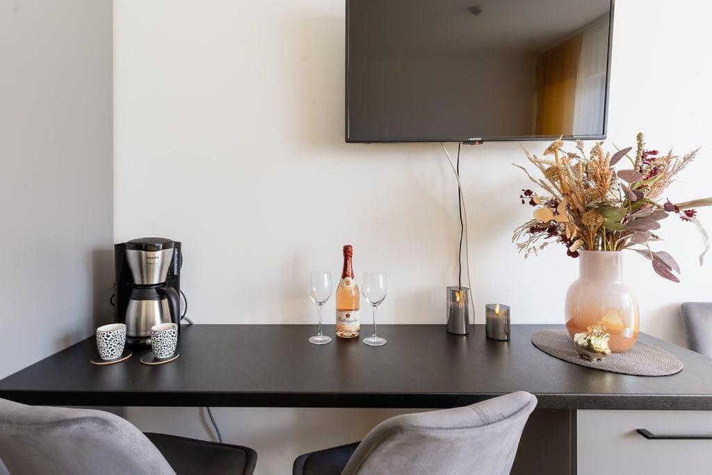Apartament Ania Z Widokiem Na Morze W Hotelu Arka كولوبرزيغ المظهر الخارجي الصورة